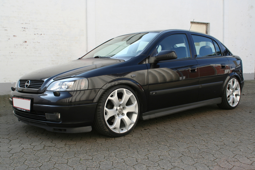 Вектра б 1.8 бензин. Opel Astra g 2000. Opel Astra g 2000 1.7. Opel Astra g 2003. Opel Astra g r16.